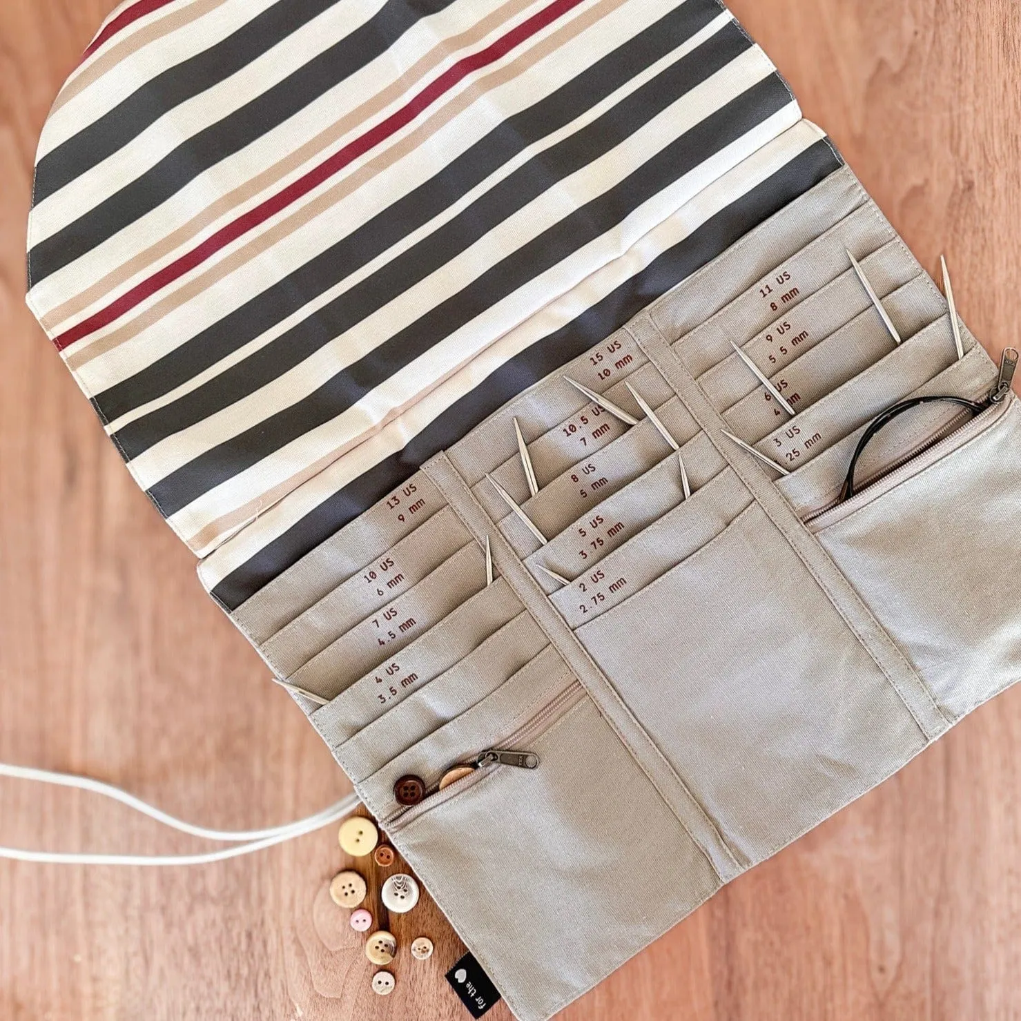 Tri-fold Circular Case